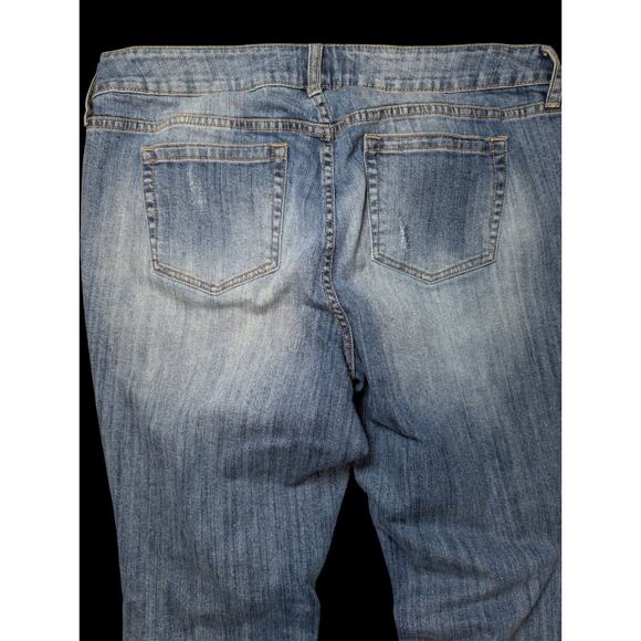 Torrid Boyfriend Distressed Stretch Denim Jeans Women’s Size 18 Plus Size - Picture 5 of 9